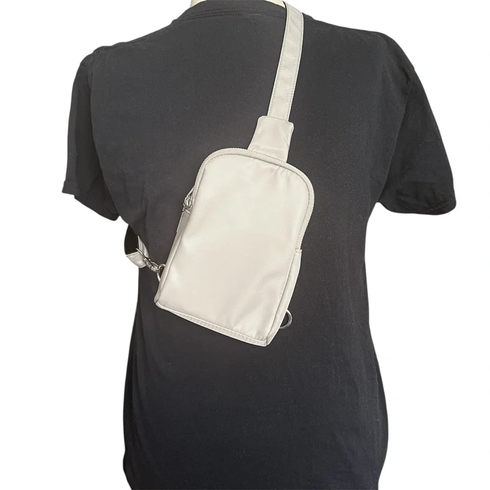 NWOT Inicat Crossbody Sling Bag Gray Travel Vacay Adjustable Nylon Utility